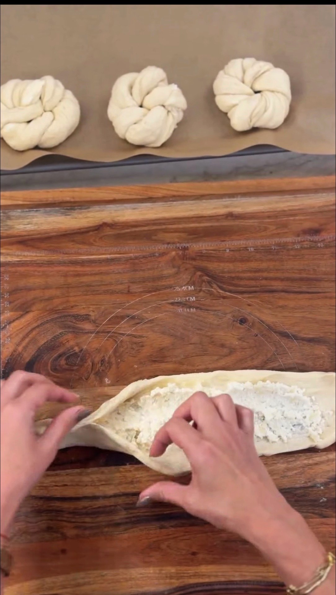 Bulgarian Cheese Flower Buns — 7