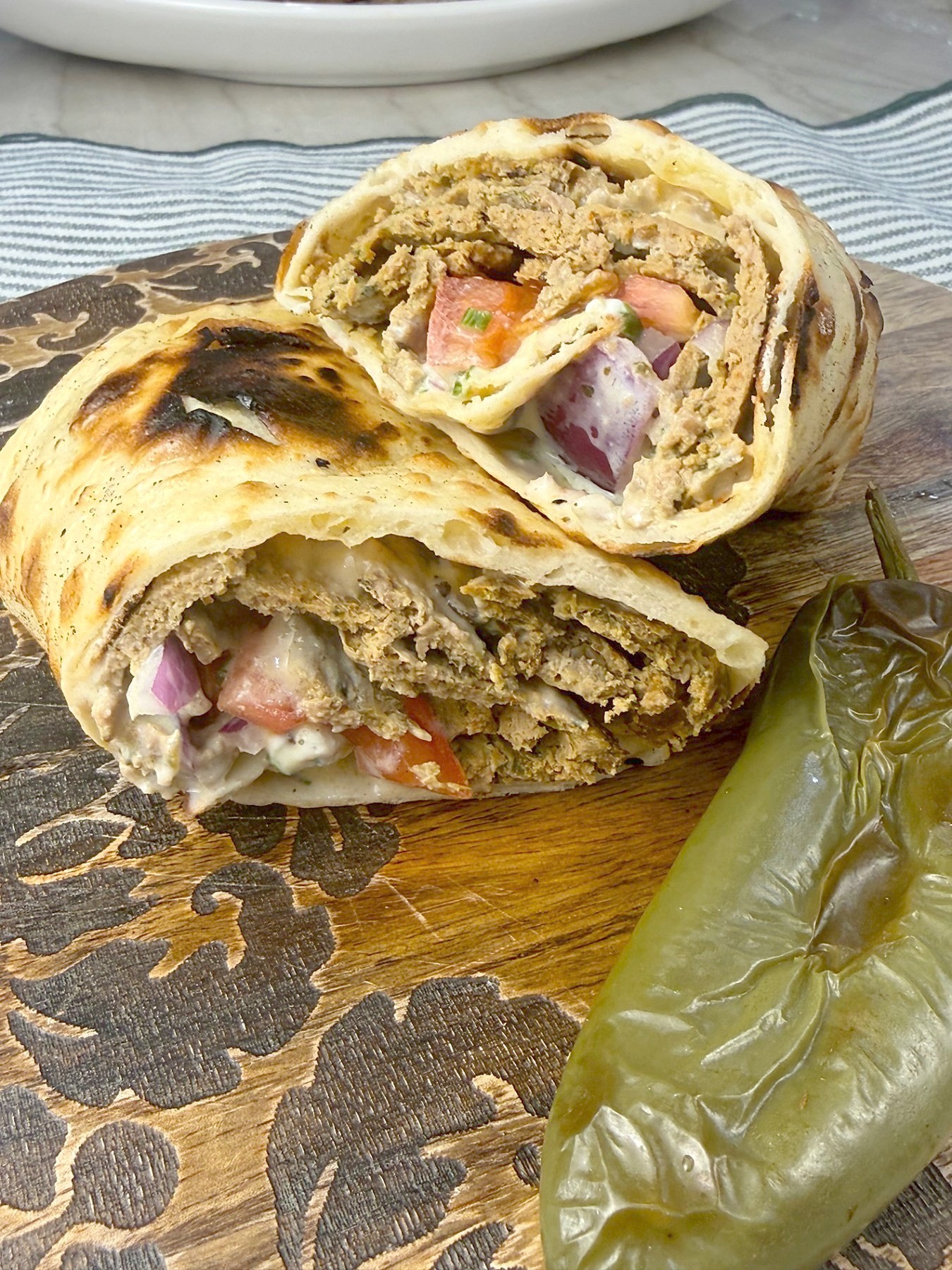 Oven-Baked Döner-Style Beef Rolls