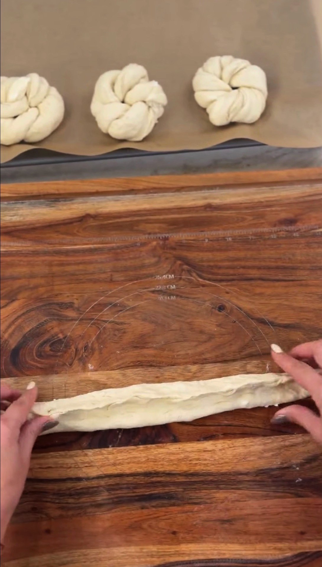 Bulgarian Cheese Flower Buns — 6