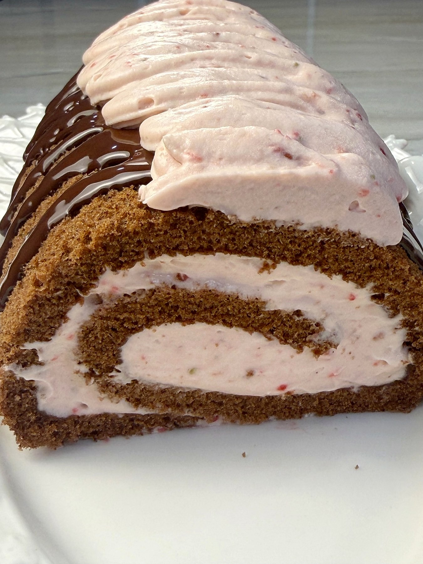 Old-Fashioned Chocolate Raspberry Cream Roll