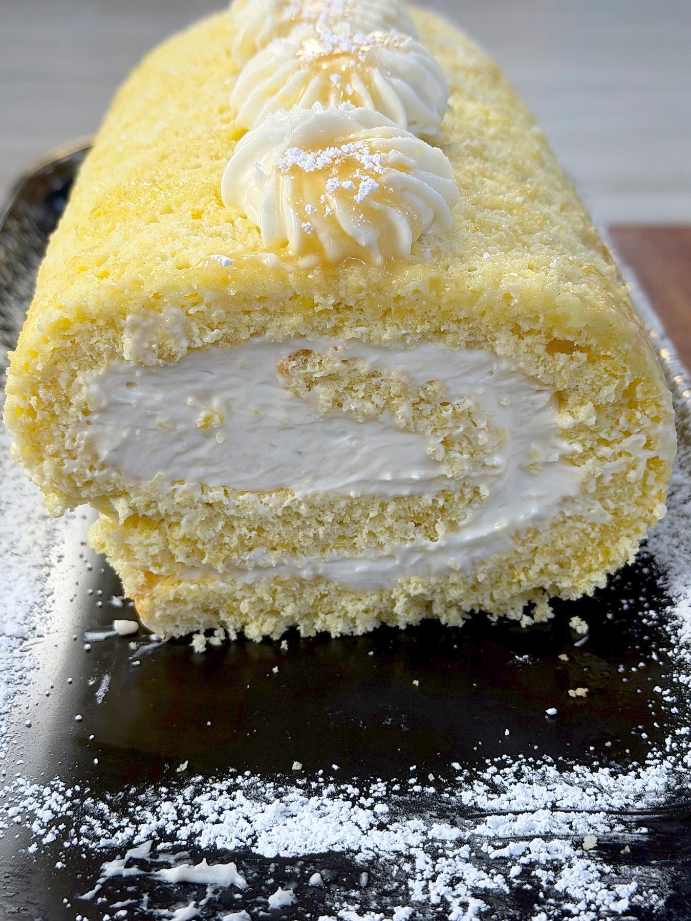 Toti’s No-Crack Lemon Curd Swiss Roll — 2