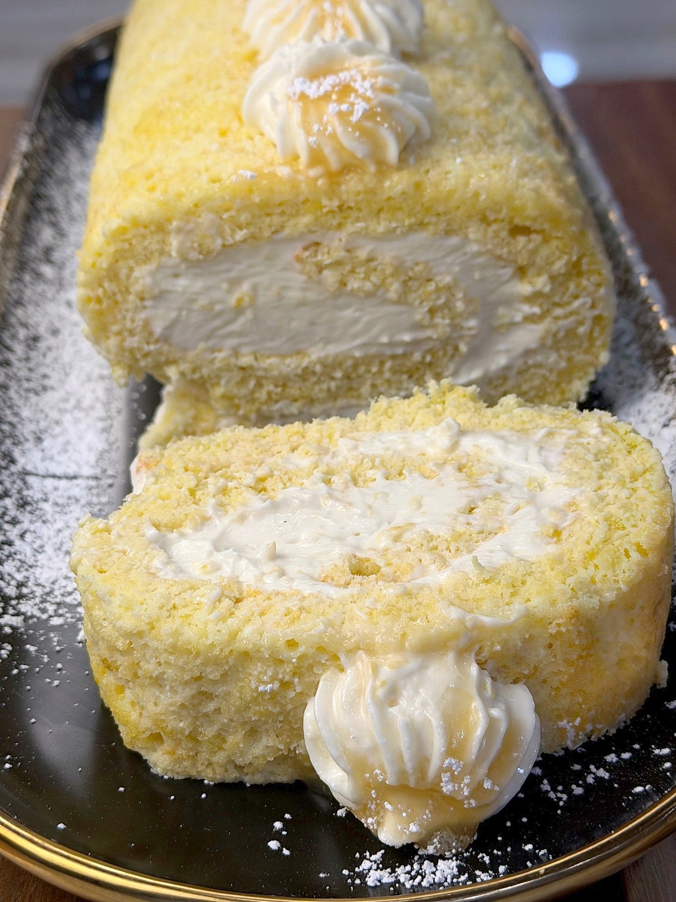 Toti’s No-Crack Lemon Curd Swiss Roll — 3